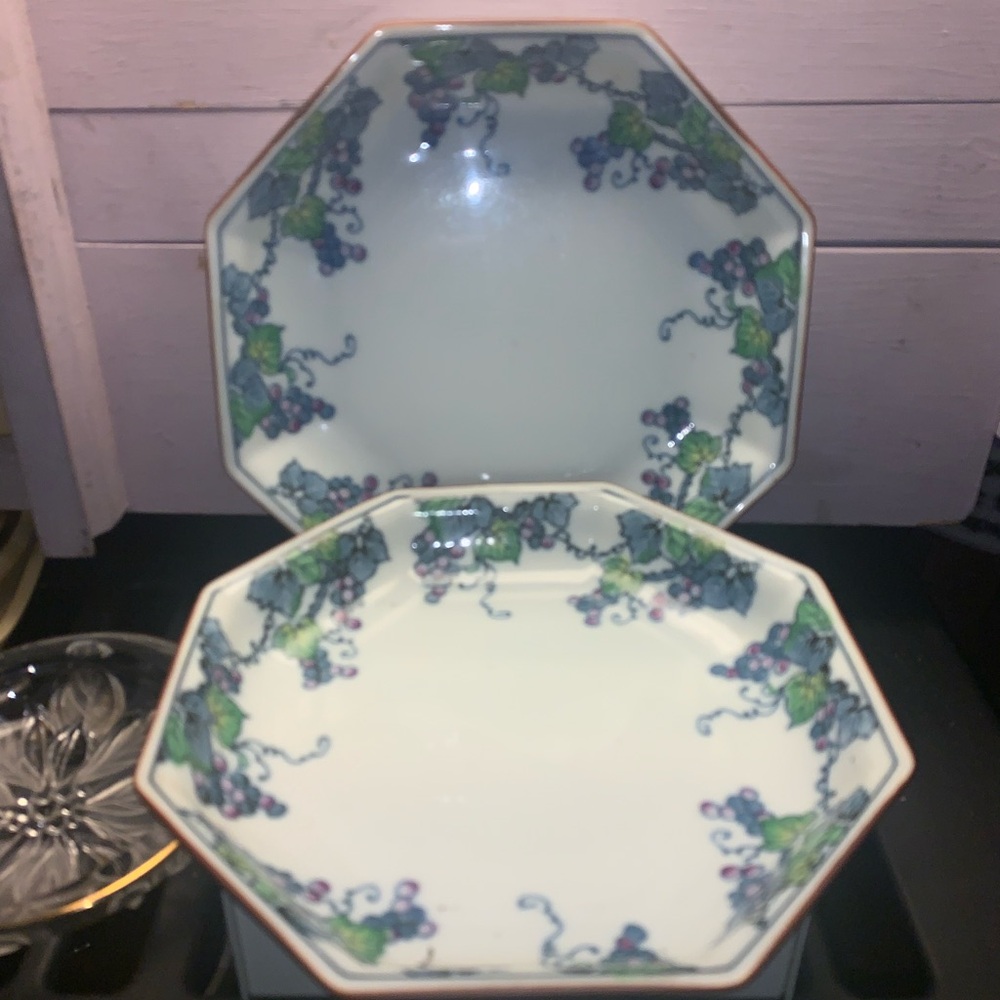 Matching Japanese Signed Octagonal Porcelain Bowls Hand Painted
